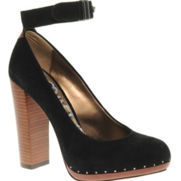 Sam Edelman Shoes - SALE🎄Sam Edelman "Lyla" Suede Heels Size 6.5